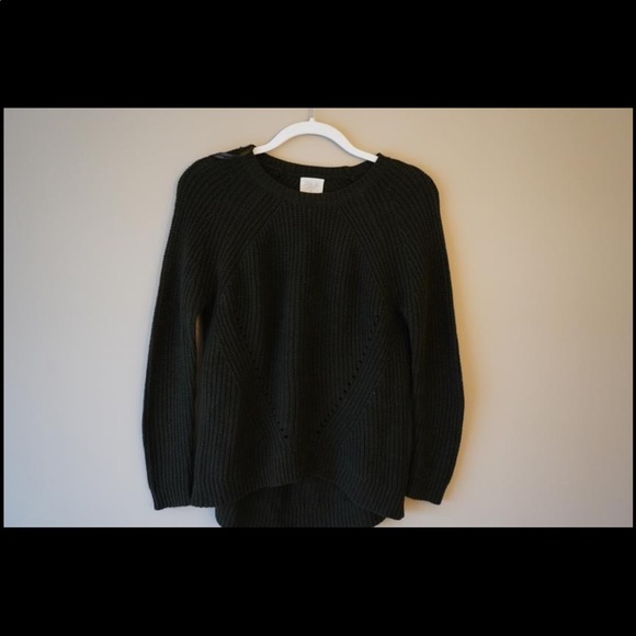 Sweater - Picture 1 of 3